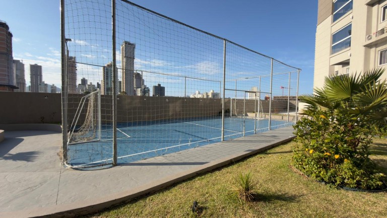 APARTAMENTO MOBILIADO EM ITAPEMA-SC