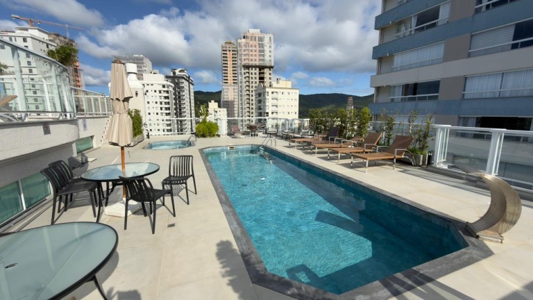 APARTAMENTO MOBILIADO EM PORTO BELO-SC