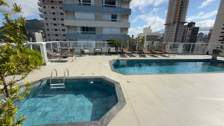 APARTAMENTO MOBILIADO EM PORTO BELO-SC