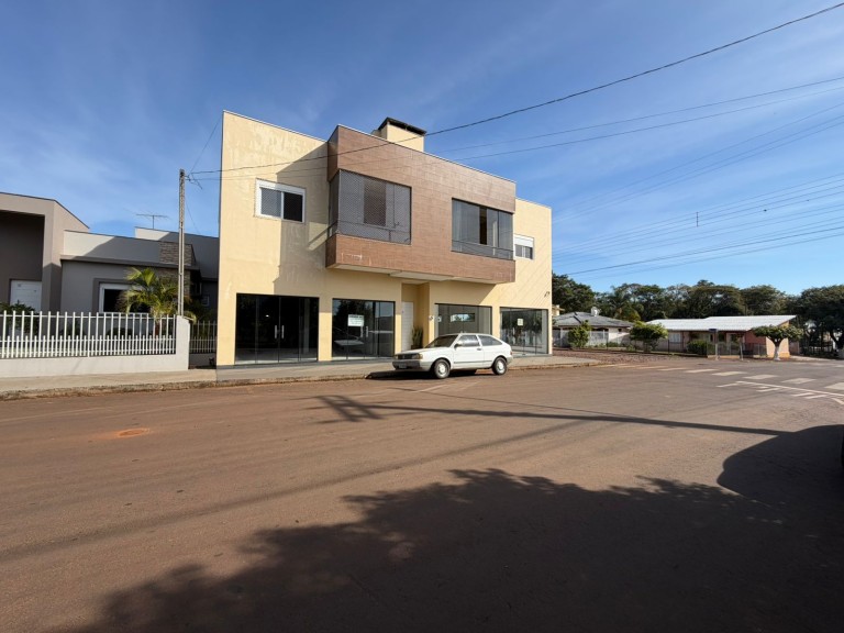 EDIFÍCIO DE 440 M² NO CENTRO DE CONSTANTINA-RS