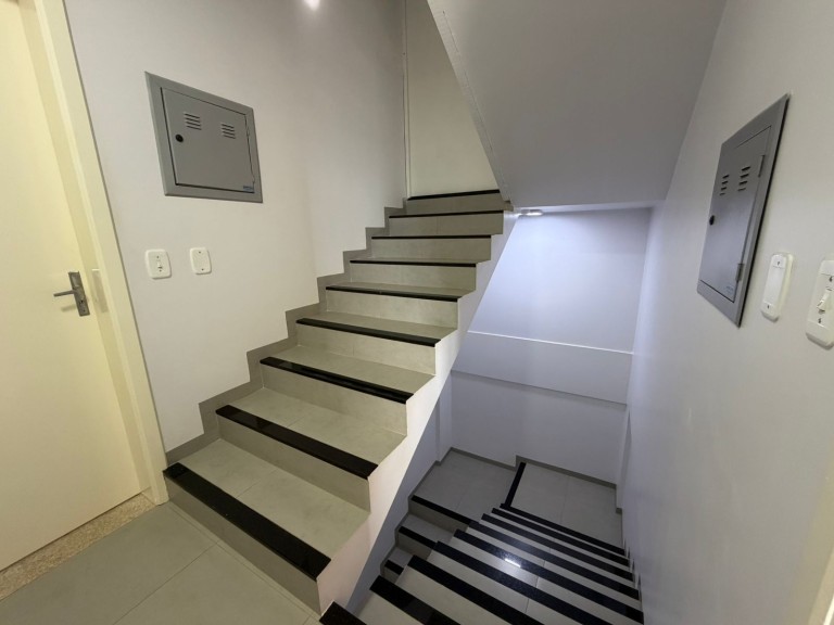 EDIFÍCIO DE 440 M² NO CENTRO DE CONSTANTINA-RS