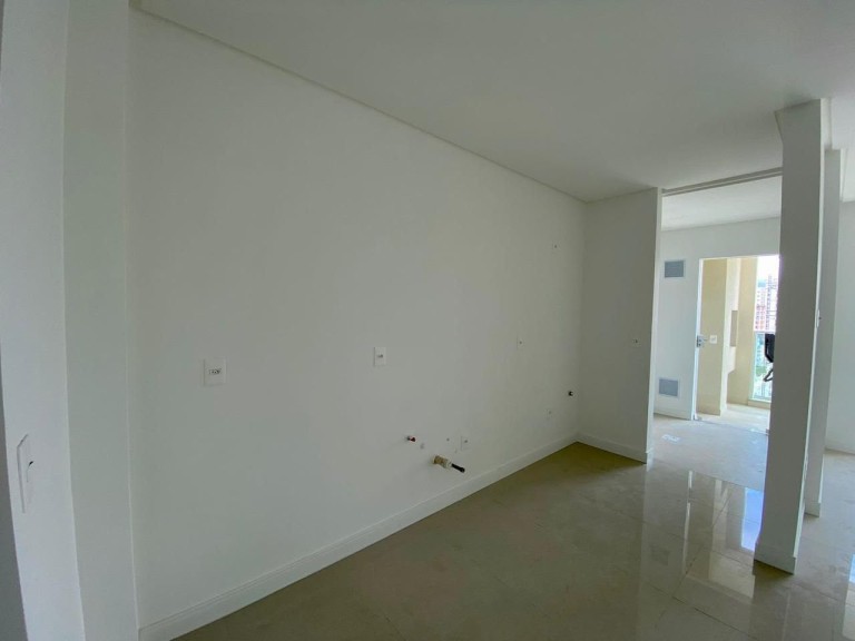 APARTAMENTO DE 80 M² EM ITAPEMA-SC