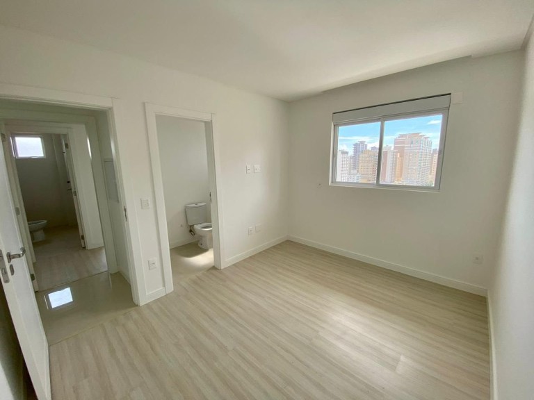 APARTAMENTO DE 80 M² EM ITAPEMA-SC