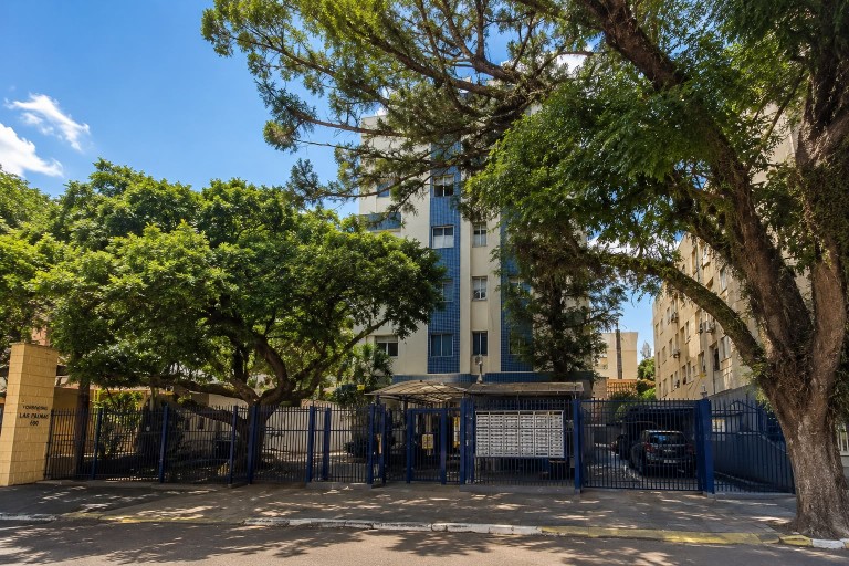 APARTAMENTO DUPLEX EM PORTO ALEGRE-RS