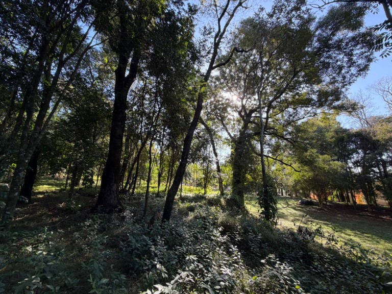 CHÁCARA NO CONDOMÍNIO RURAL PARQUE DA AMIZADE