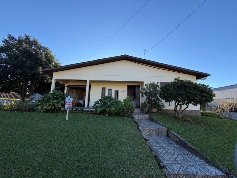 CASA DE 160 M² EM SÃO JOSÉ DAS MISSÕES-RS