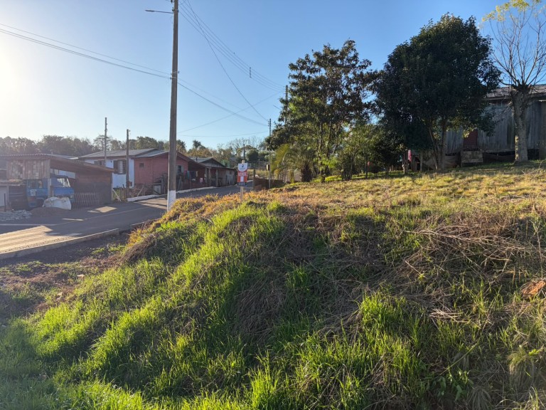 TERRENO DE ESQUINA DE 339 M² EM RONDA ALTA-RS