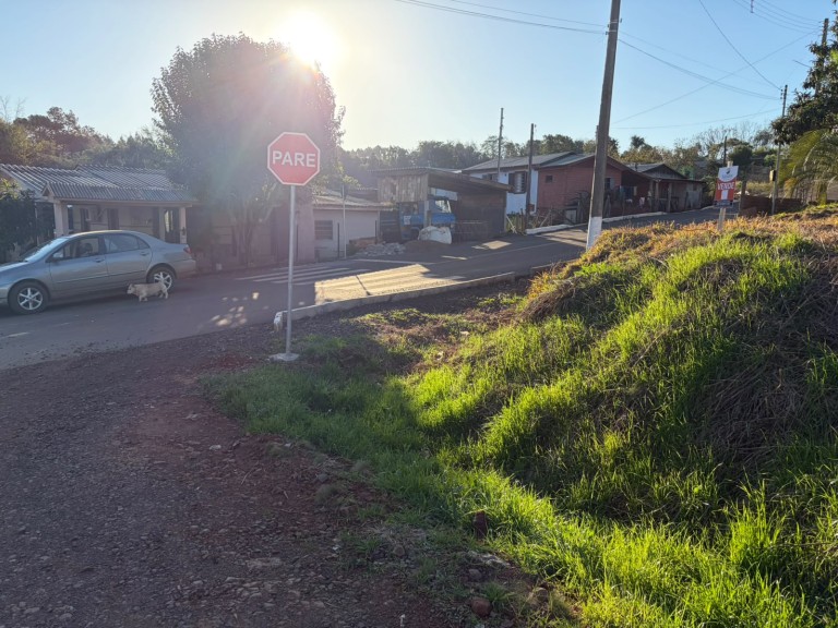 TERRENO DE ESQUINA DE 339 M² EM RONDA ALTA-RS
