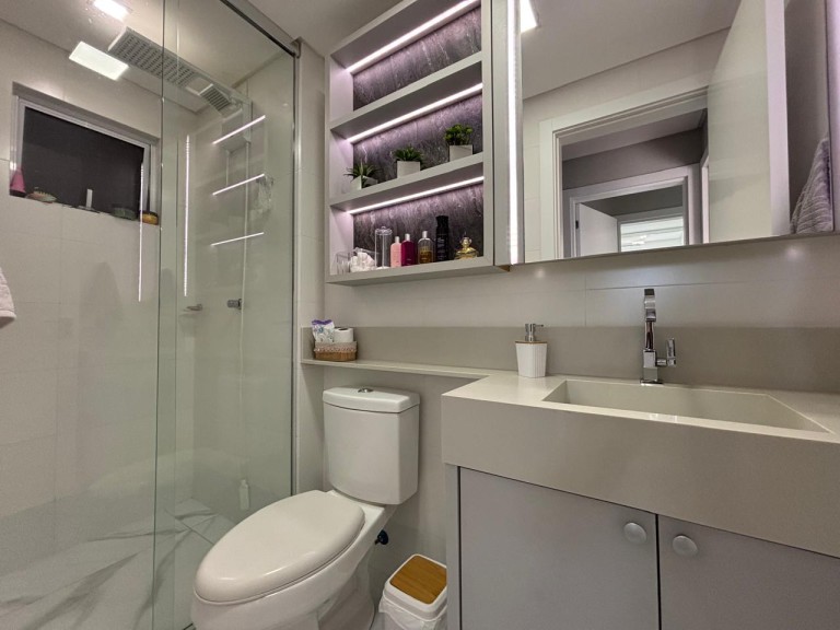 APARTAMENTO MOBILIADO EM ITAPEMA-SC