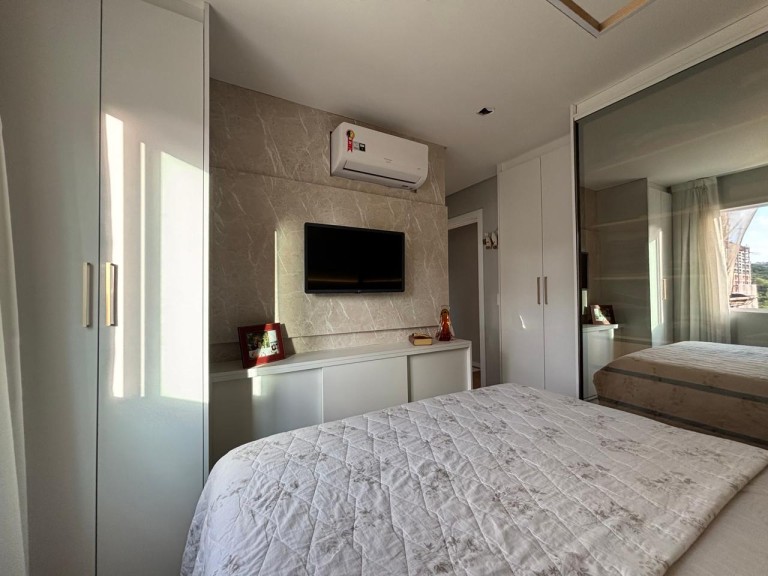 APARTAMENTO MOBILIADO EM ITAPEMA-SC