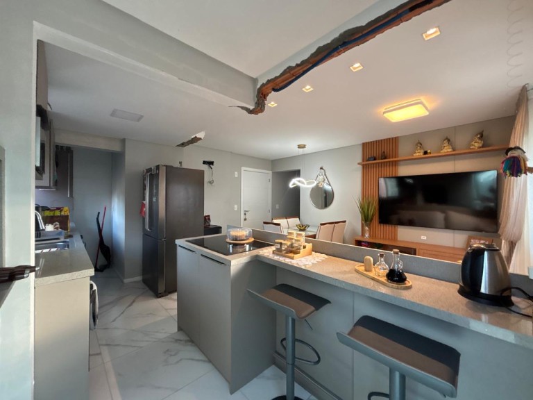 APARTAMENTO MOBILIADO EM ITAPEMA-SC