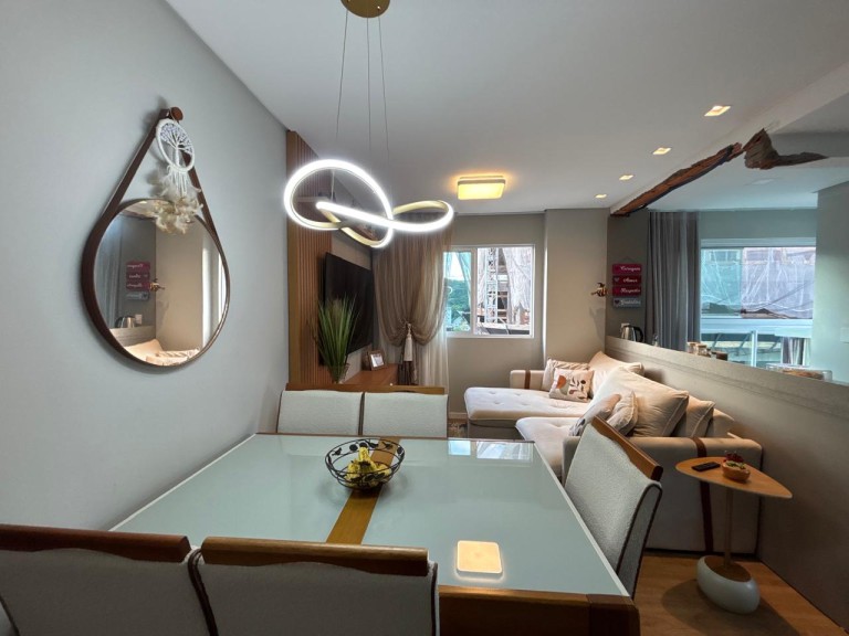 APARTAMENTO MOBILIADO EM ITAPEMA-SC