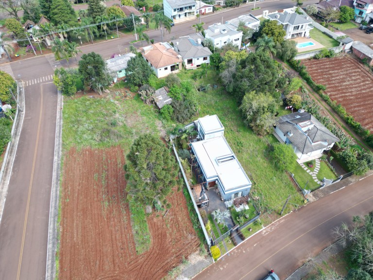 CASA MOBILIADA DE 186 M² EM NOVO XINGU-RS