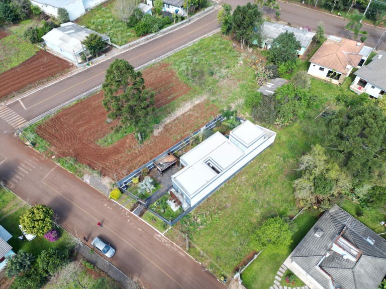 CASA MOBILIADA DE 186 M² EM NOVO XINGU-RS