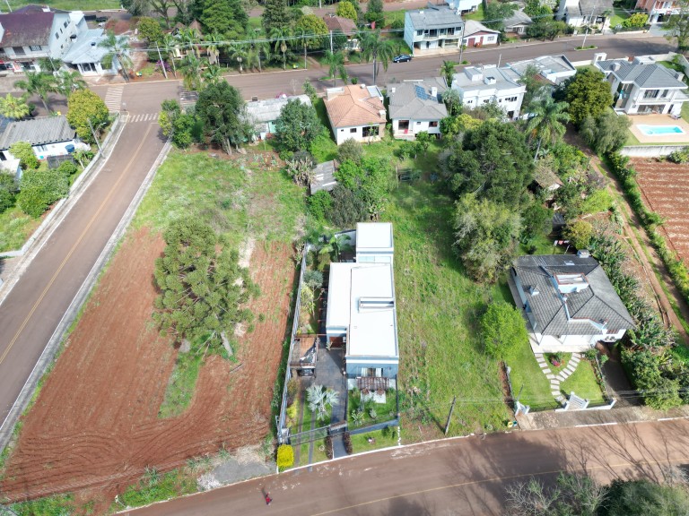 CASA MOBILIADA DE 186 M² EM NOVO XINGU-RS