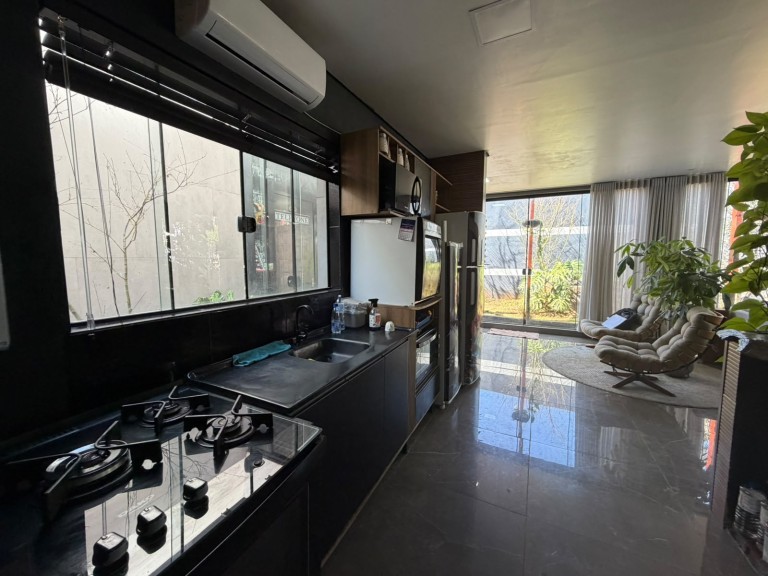 CASA MOBILIADA DE 186 M² EM NOVO XINGU-RS