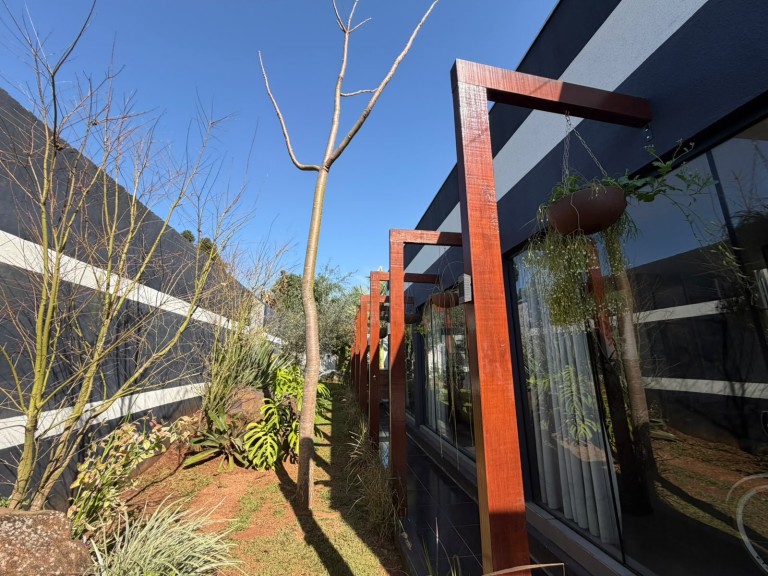 CASA MOBILIADA DE 186 M² EM NOVO XINGU-RS