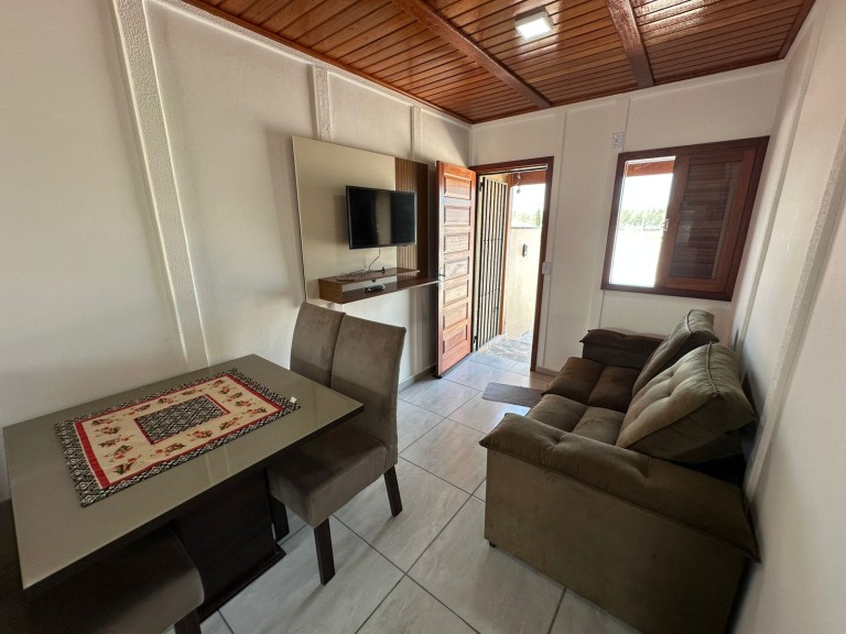 RESIDÊNCIAS À VENDA EM BALNEÁRIO GAIVOTA-SC