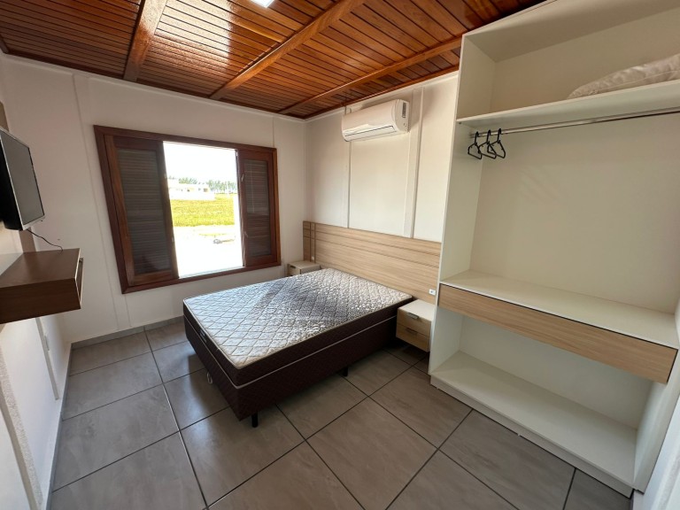 RESIDÊNCIAS À VENDA EM BALNEÁRIO GAIVOTA-SC