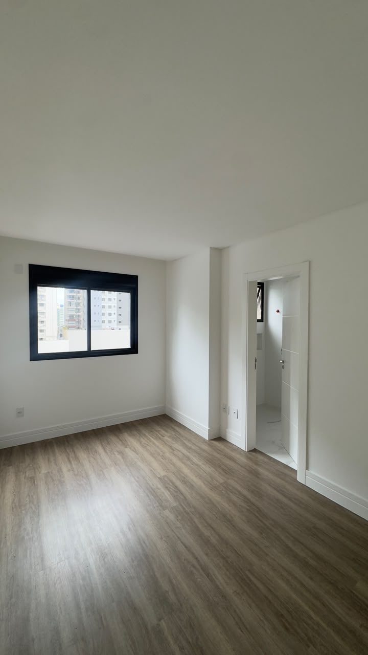 APARTAMENTO DE 179 M² EM ITAPEMA-SC