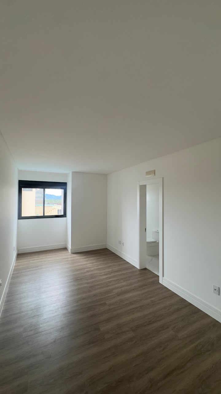 APARTAMENTO DE 179 M² EM ITAPEMA-SC
