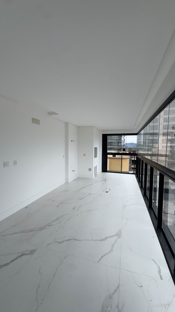 APARTAMENTO DE 179 M² EM ITAPEMA-SC