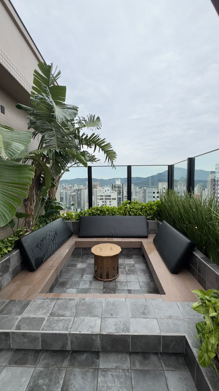 APARTAMENTO DE 179 M² EM ITAPEMA-SC