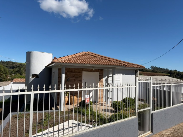 CASA DE 240 M² EM NOVO XINGU-RS