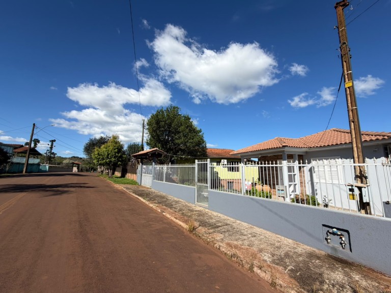 CASA DE 240 M² EM NOVO XINGU-RS