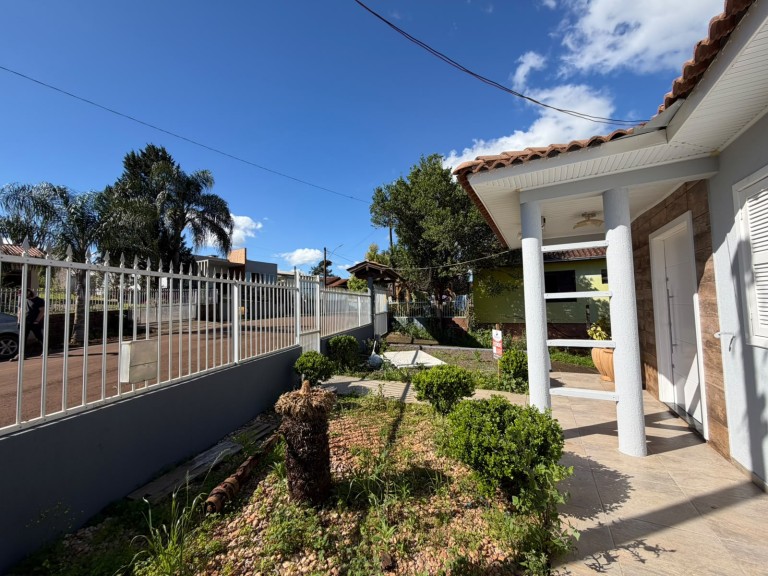 CASA DE 240 M² EM NOVO XINGU-RS