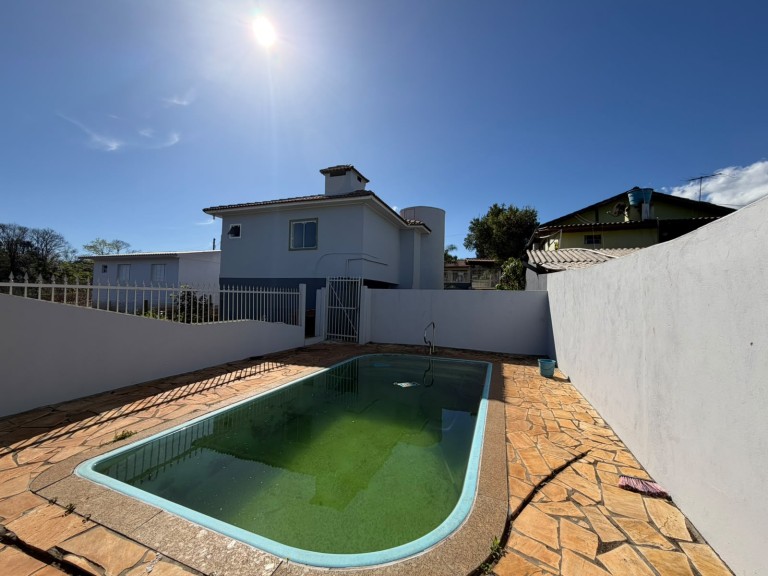 CASA DE 240 M² EM NOVO XINGU-RS