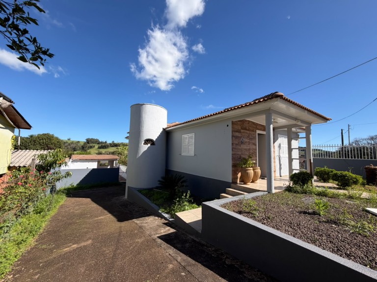 CASA DE 240 M² EM NOVO XINGU-RS