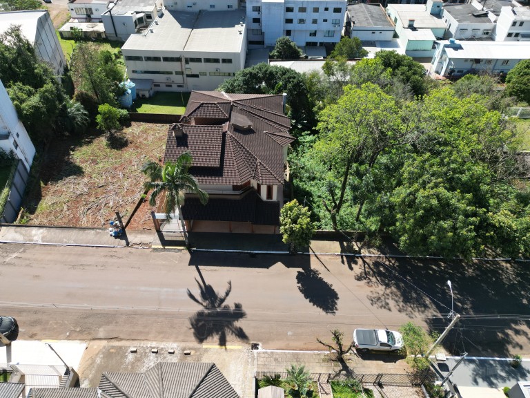 EDIFÍCIO DE 630 M² NO CENTRO DE CONSTANTINA-RS