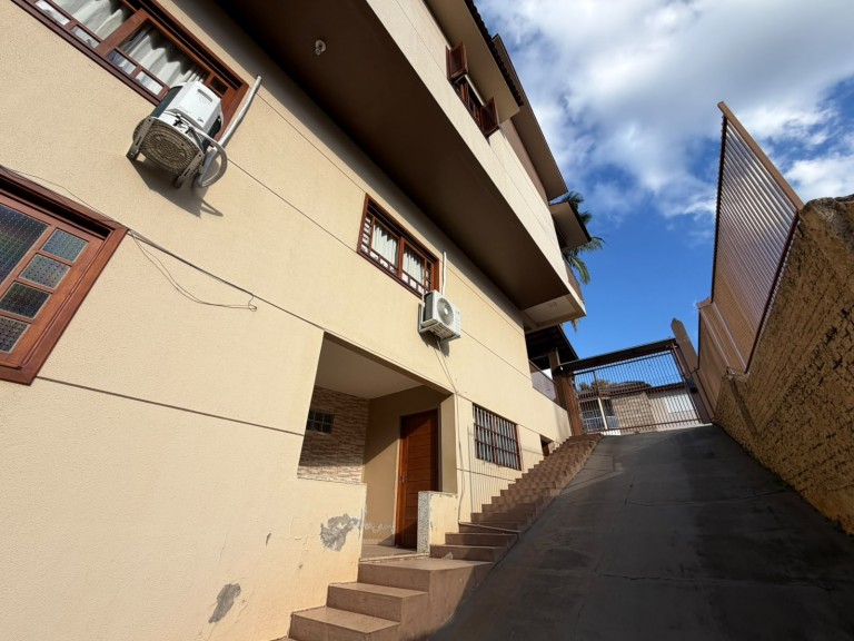 EDIFÍCIO DE 630 M² NO CENTRO DE CONSTANTINA-RS