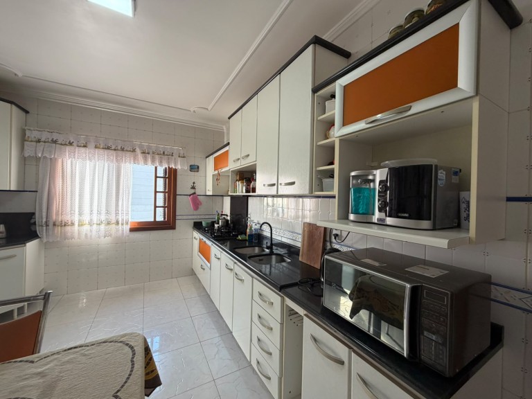 EDIFÍCIO DE 630 M² NO CENTRO DE CONSTANTINA-RS