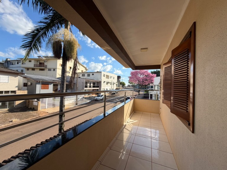 EDIFÍCIO DE 630 M² NO CENTRO DE CONSTANTINA-RS