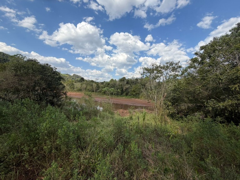 ÁREA DE TERRA DE 5.4 HA NO RS