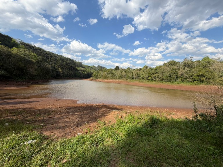 ÁREA DE TERRA DE 5.4 HA NO RS