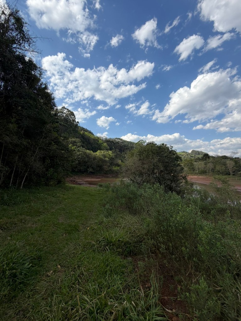ÁREA DE TERRA DE 5.4 HA NO RS