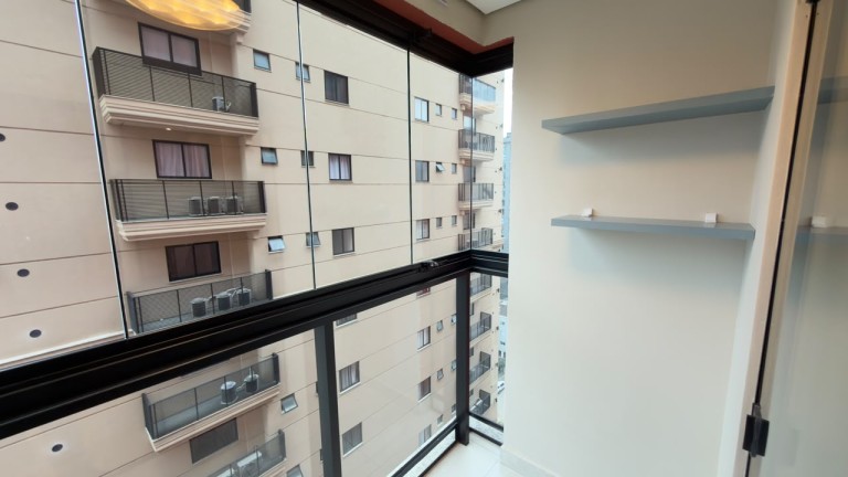 APARTAMENTO MOBILIADO EM ITAPEMA-SC