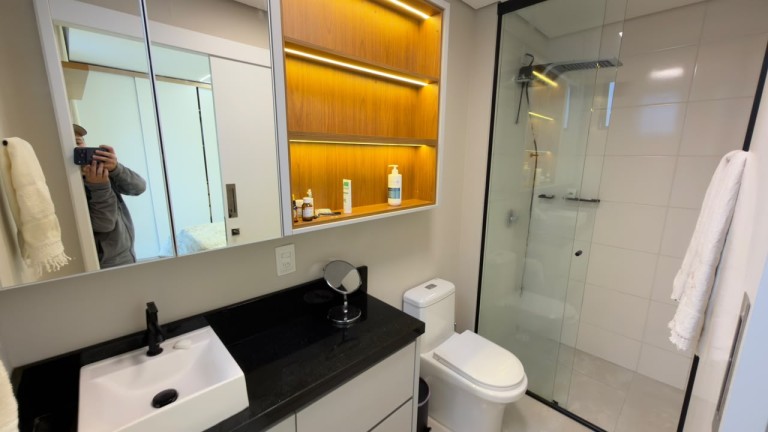 APARTAMENTO MOBILIADO EM ITAPEMA-SC