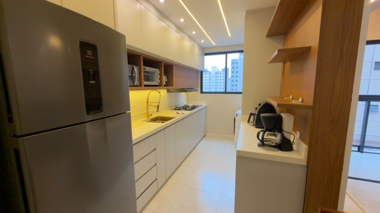 APARTAMENTO MOBILIADO EM ITAPEMA-SC
