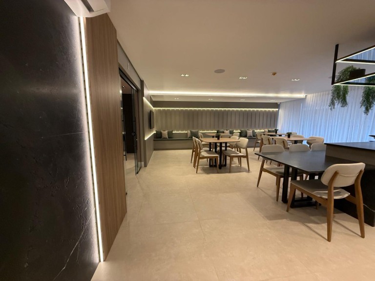 APARTAMENTO MOBILIADO EM ITAPEMA-SC