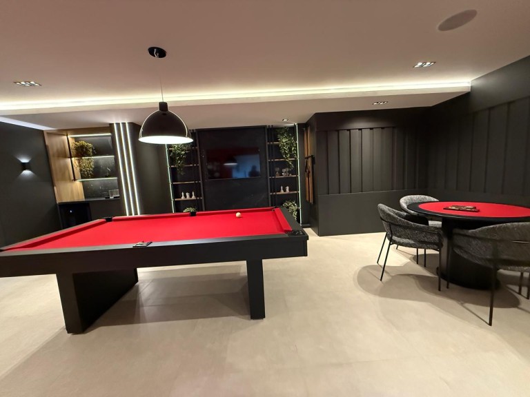 APARTAMENTO MOBILIADO EM ITAPEMA-SC