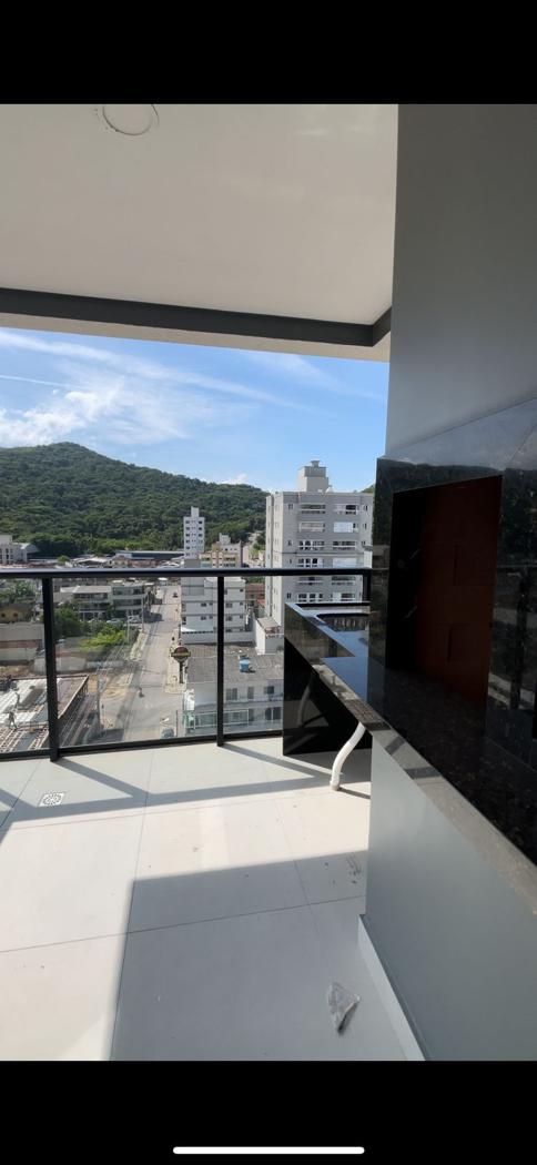APARTAMENTO MOBILIADO EM ITAPEMA-SC