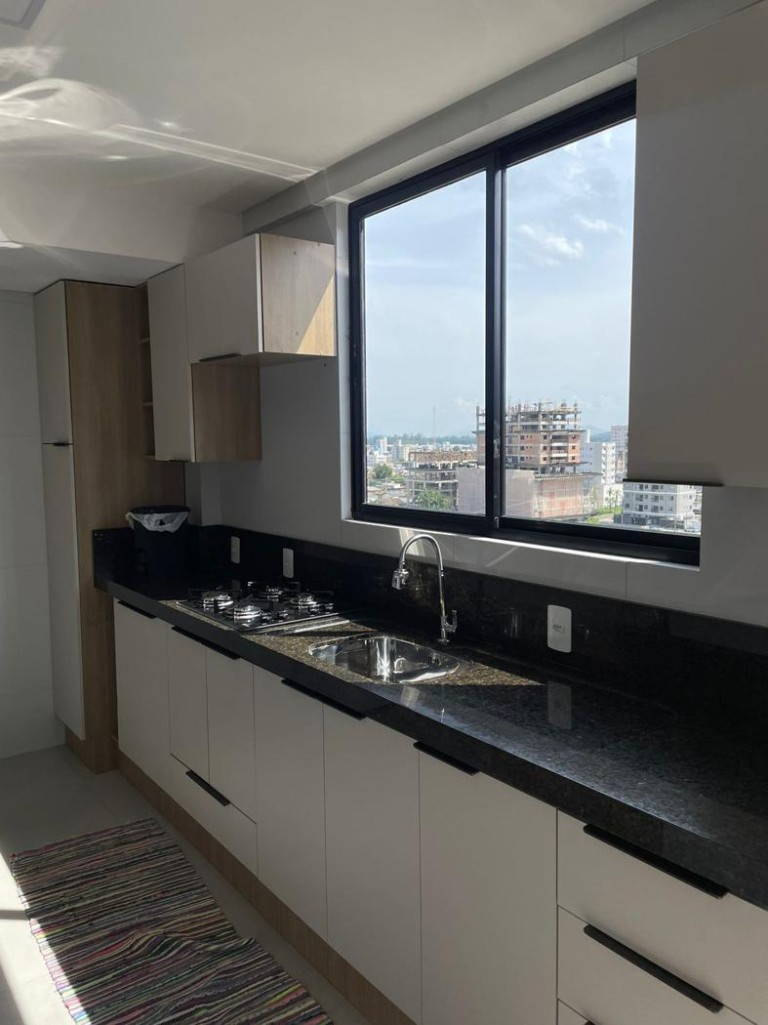 APARTAMENTO MOBILIADO EM ITAPEMA-SC