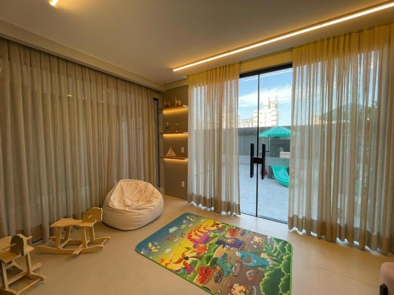 APARTAMENTO MOBILIADO EM ITAPEMA-SC