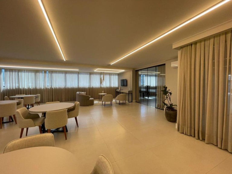APARTAMENTO MOBILIADO EM ITAPEMA-SC