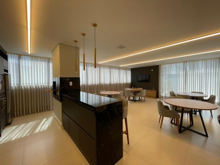 APARTAMENTO MOBILIADO EM ITAPEMA-SC