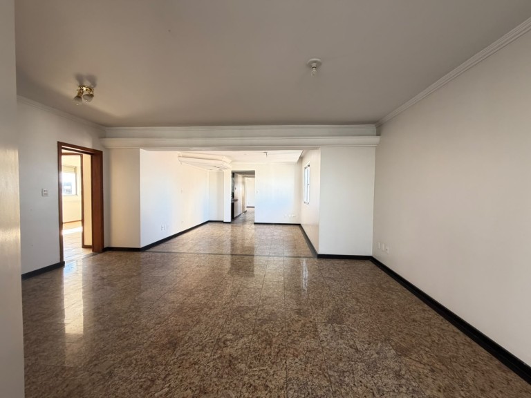 APARTAMENTO SEMI MOBILIADO NO CENTRO DE PASSO FUNDO-RS